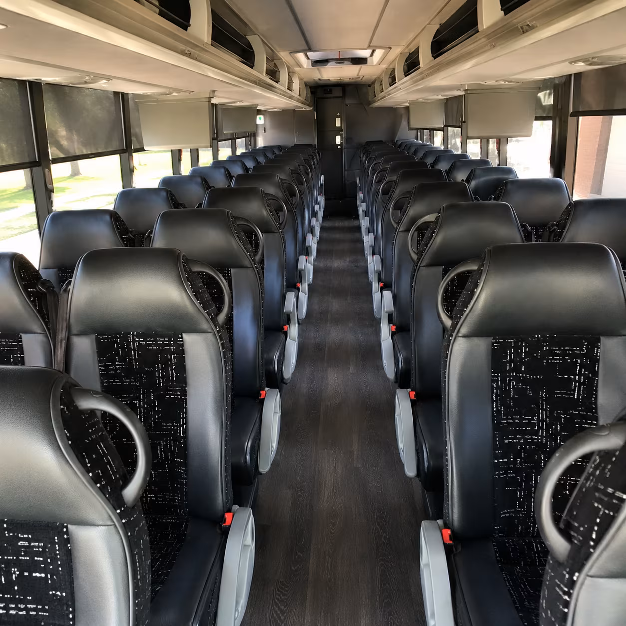 charter bus shuttle service to will rogers world airport okc